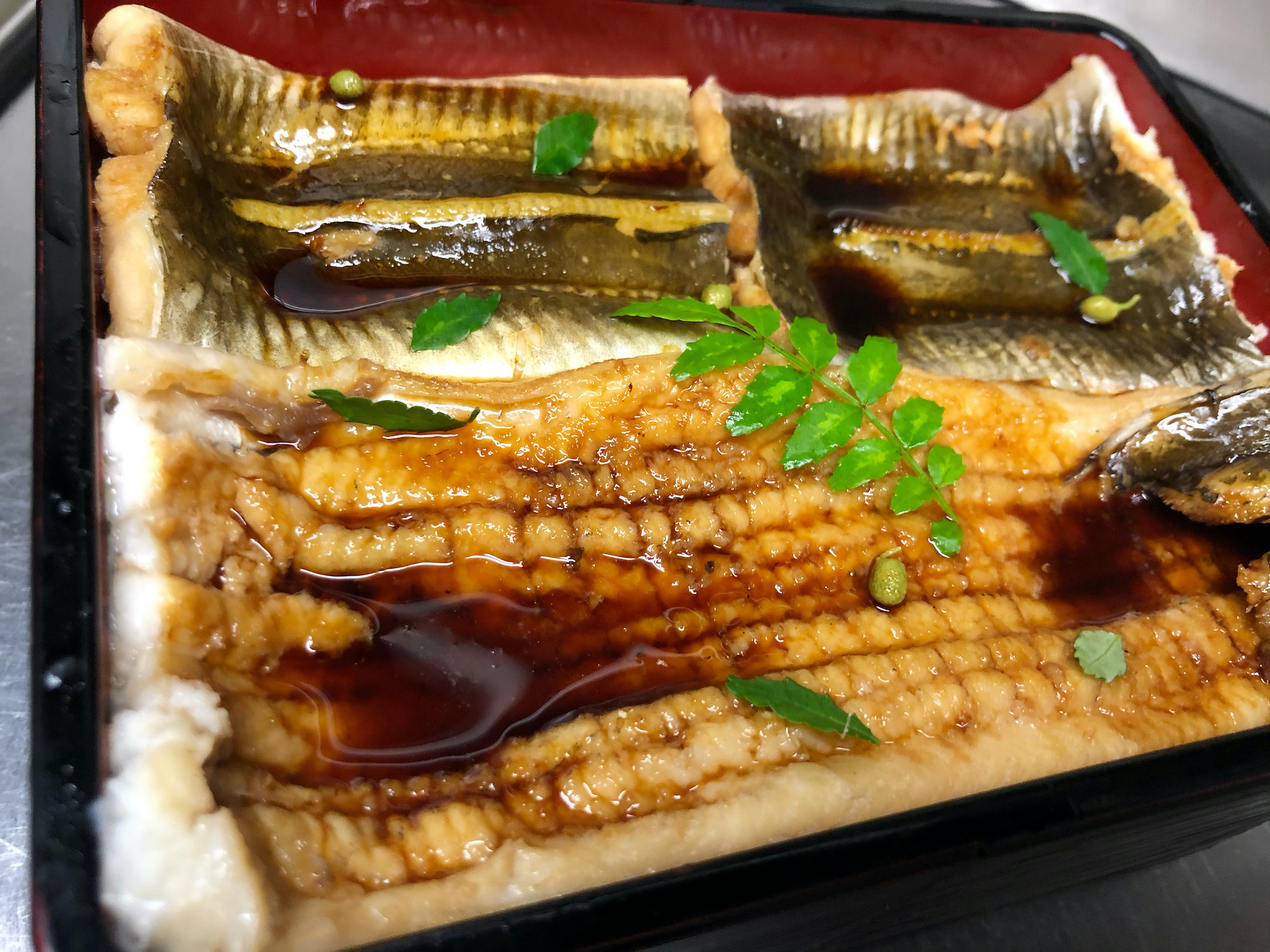 北浜あなごや 日本酒とワインの料理写真