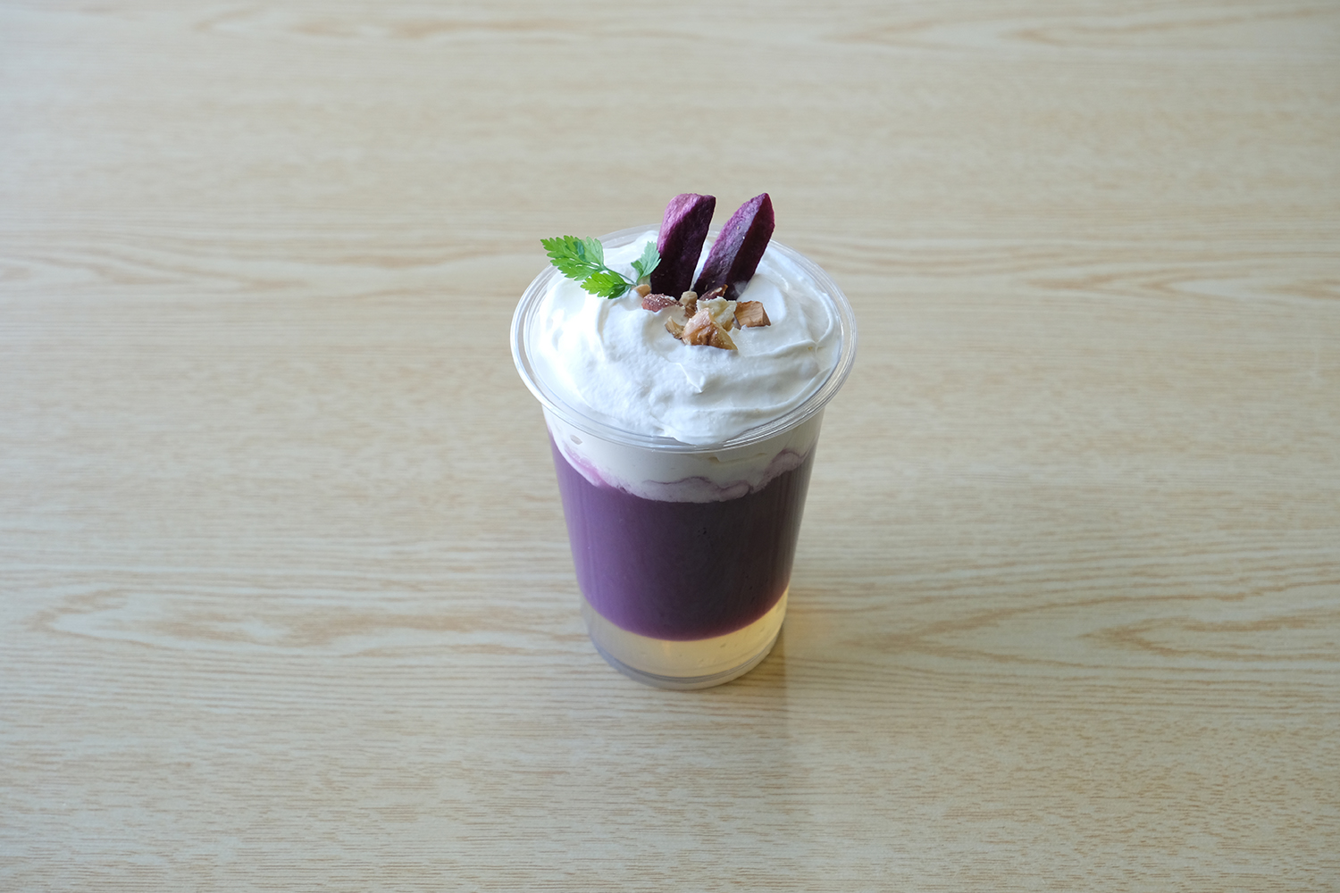 【すりながし】紫芋・だしジュレ・近江蒟蒻・白玉団子・ナッツ・豆乳ホイップ
